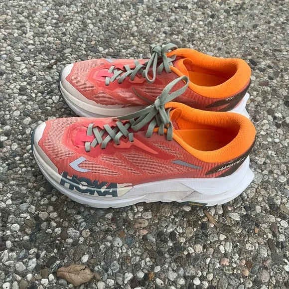 Hoka Women's Orange and Gray Athletic Shoes Mafate x Size 8 - Worn Twice - Picture 3 of 4